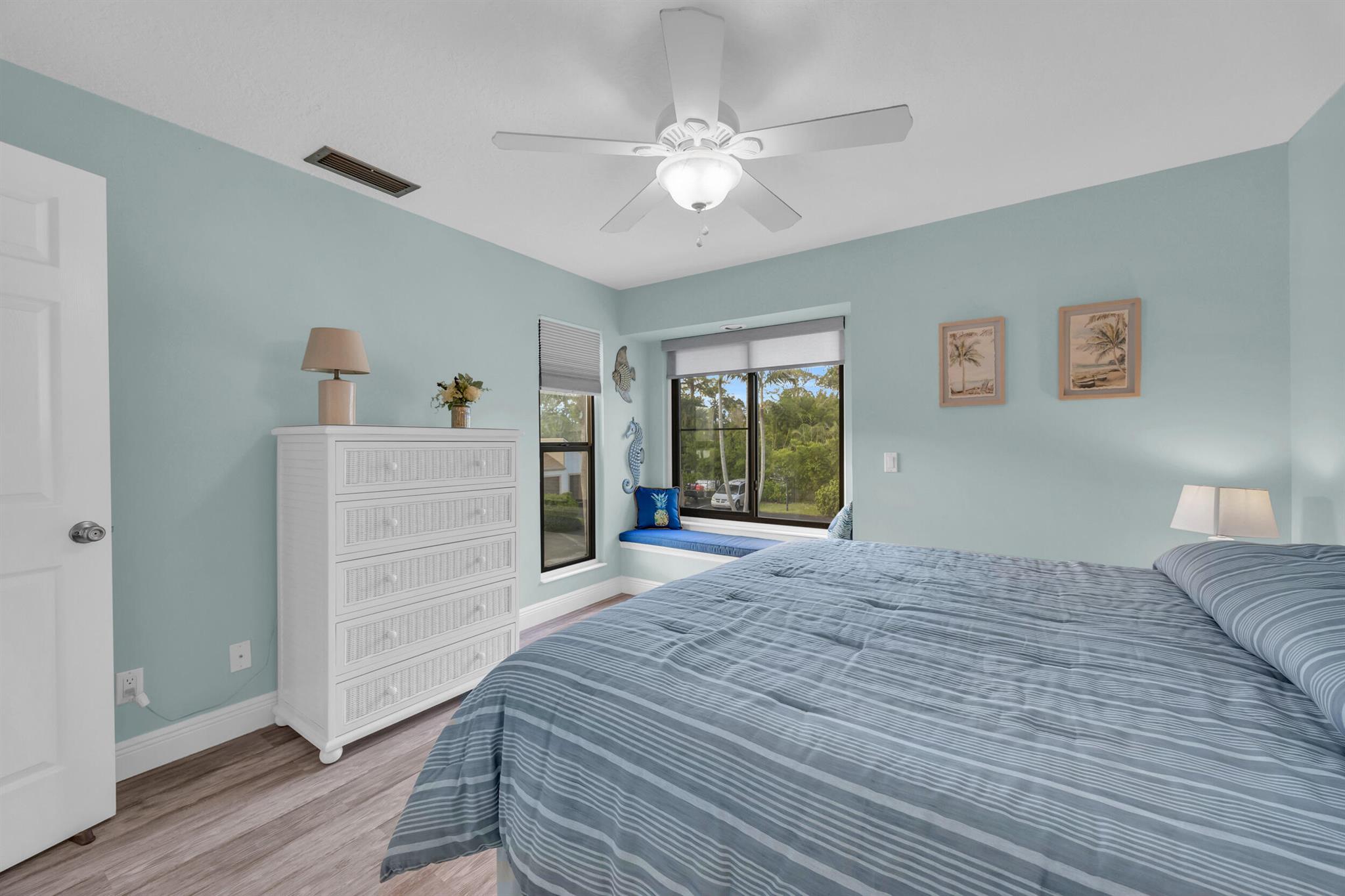 TARPON BAY MOORINGS - Residential