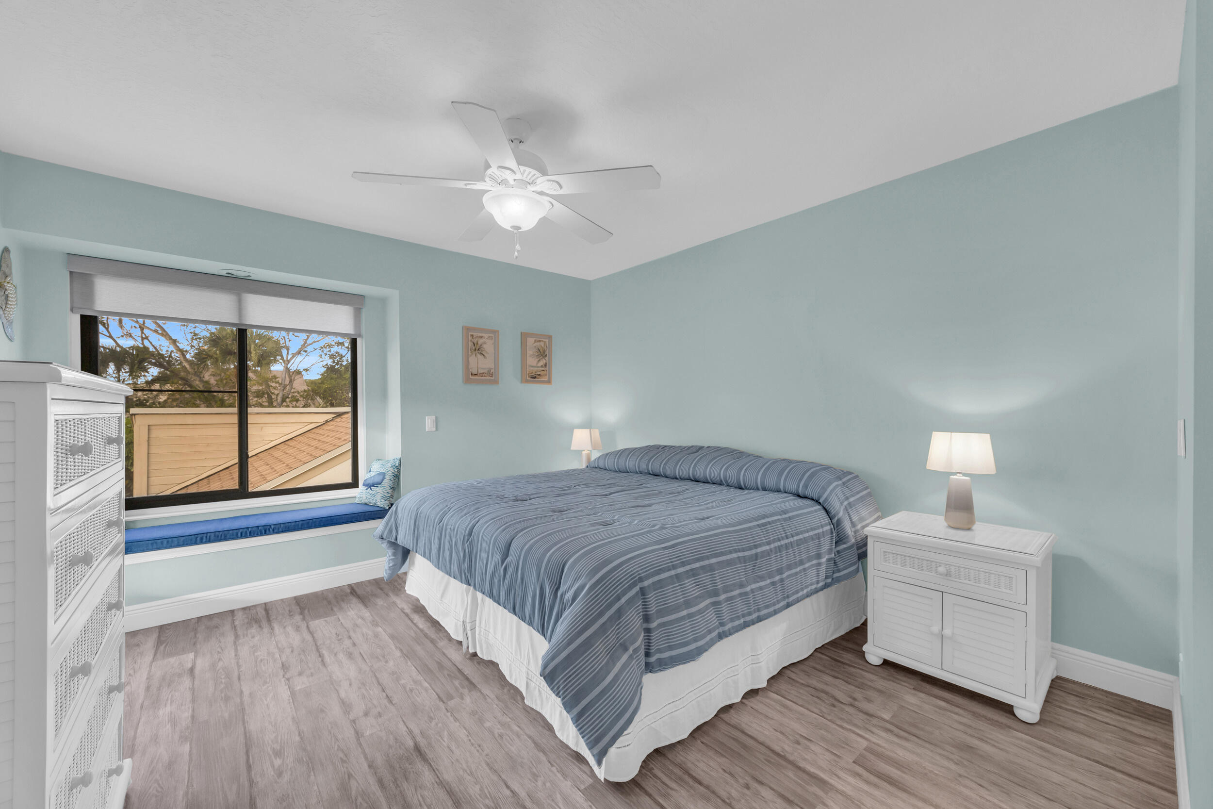 TARPON BAY MOORINGS - Residential