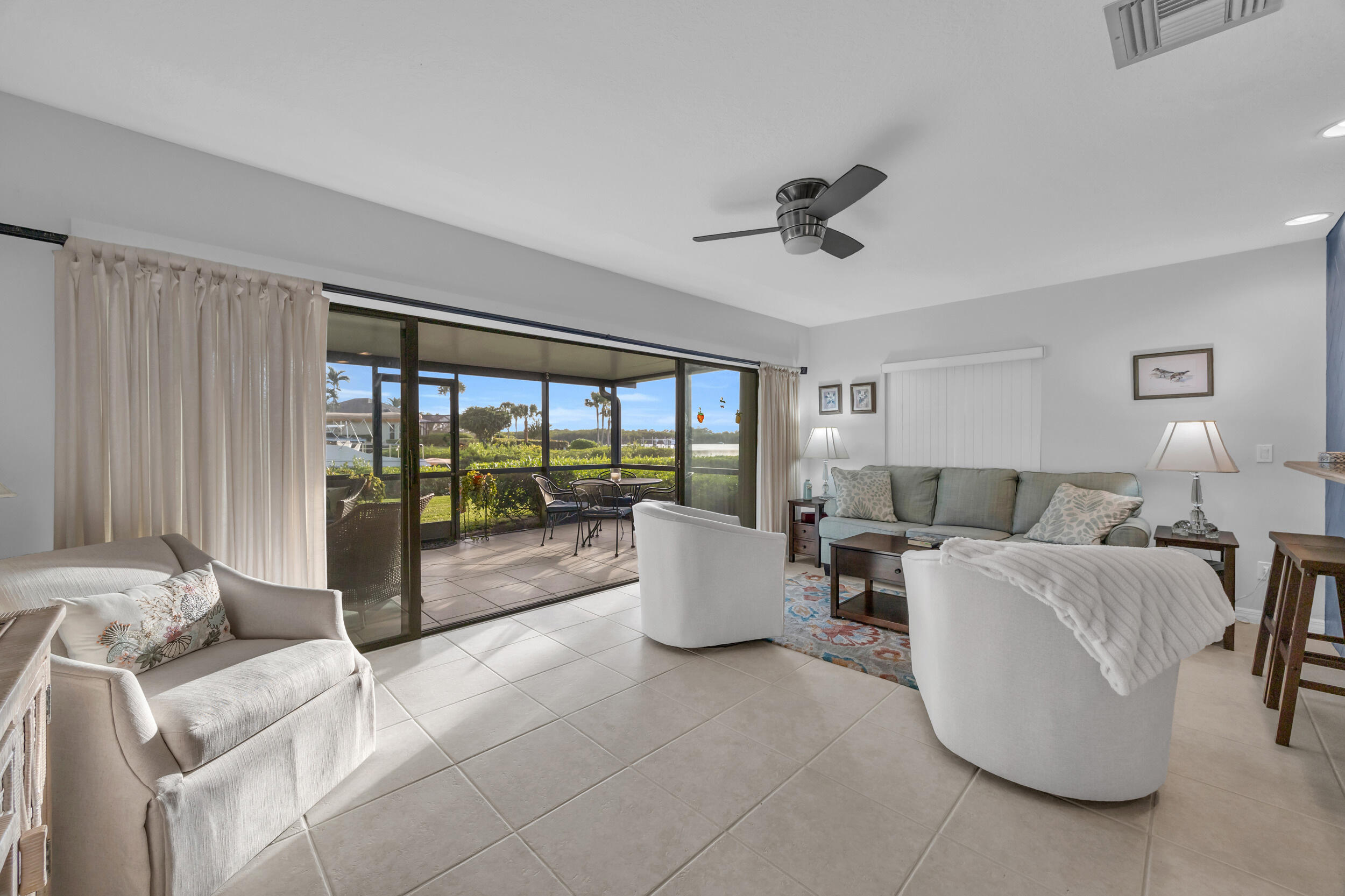 TARPON BAY MOORINGS - Residential