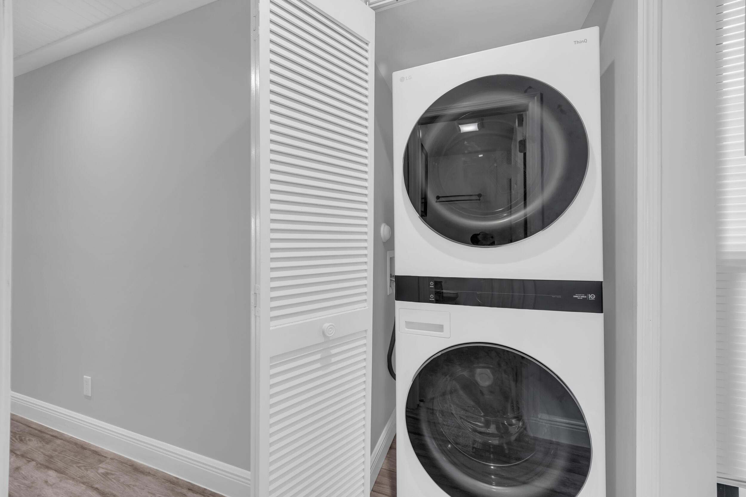 TARPON BAY MOORINGS - Residential