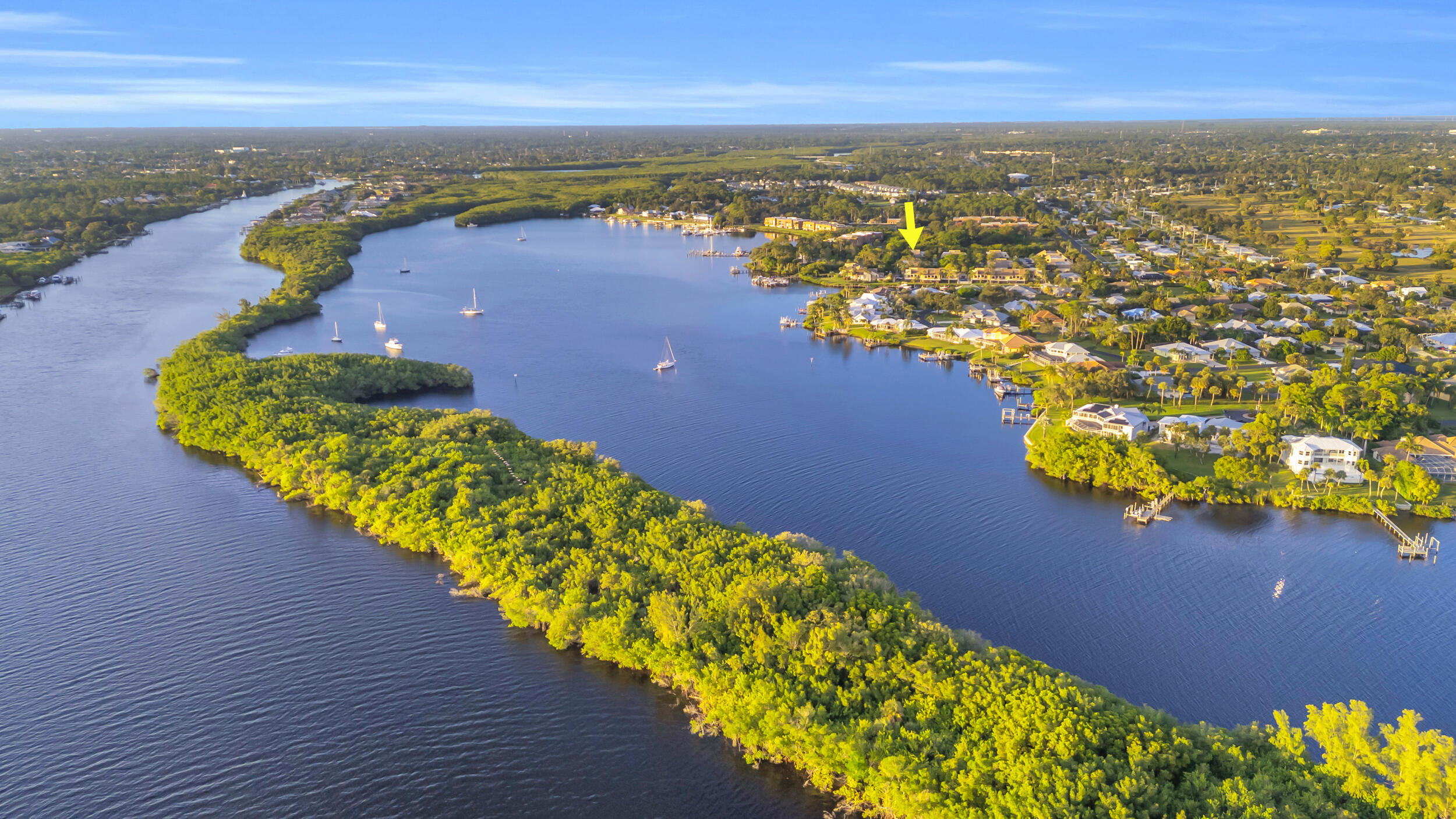 TARPON BAY MOORINGS - Residential