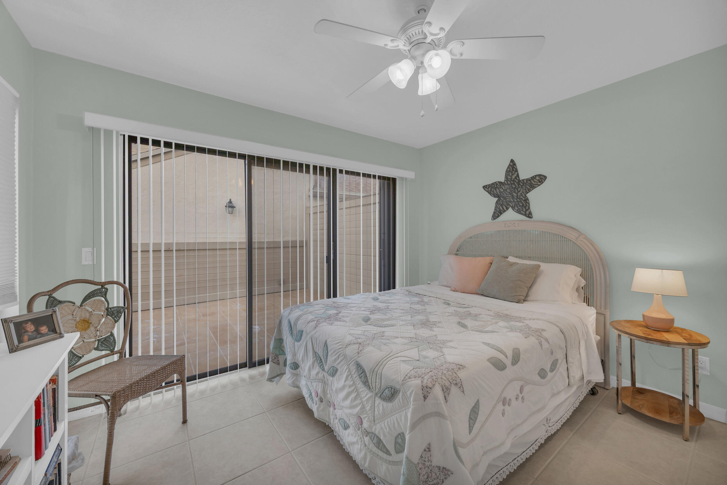 TARPON BAY MOORINGS - Residential