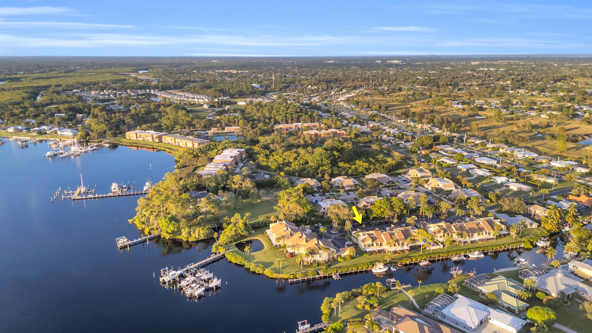 TARPON BAY MOORINGS - Residential