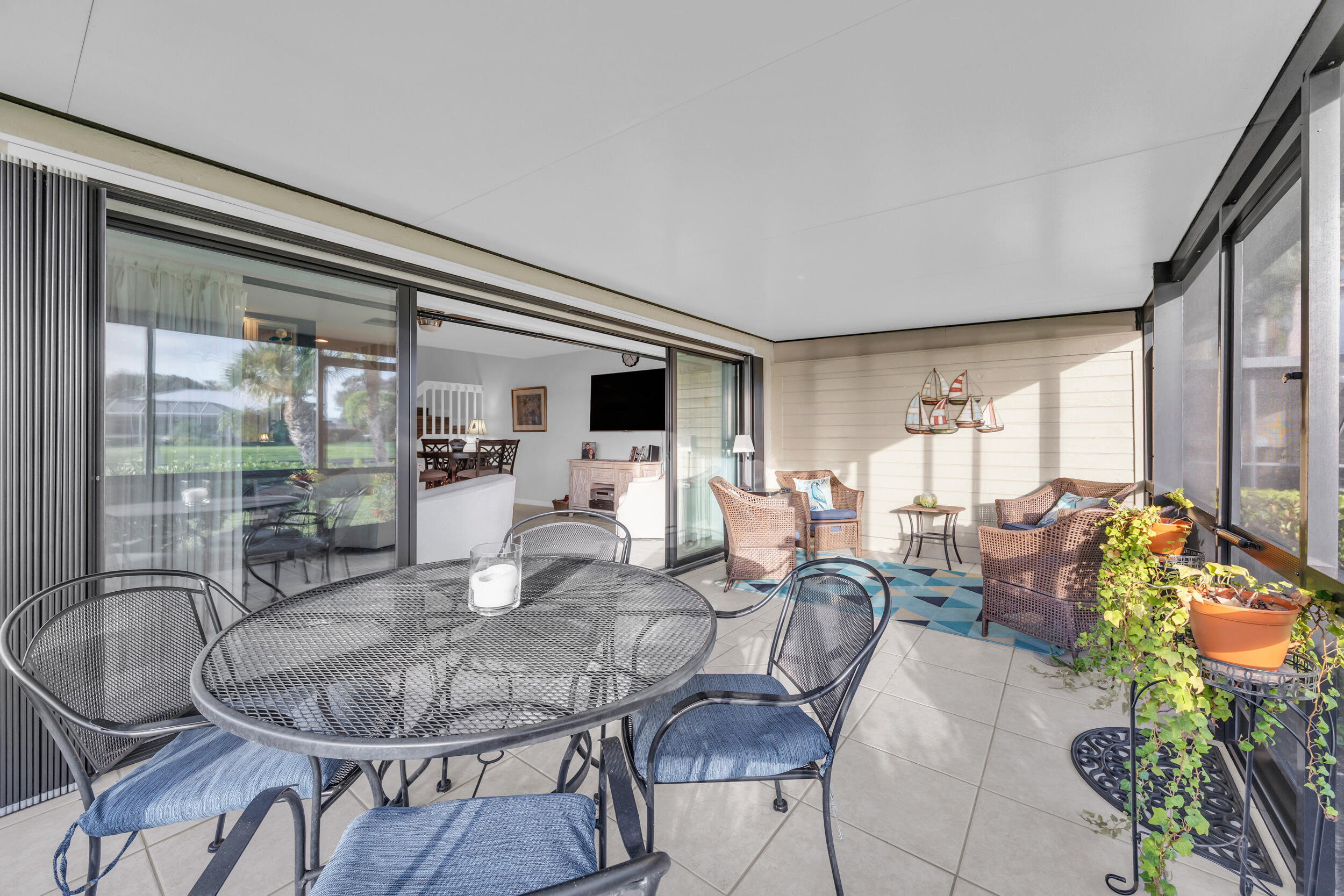 TARPON BAY MOORINGS - Residential