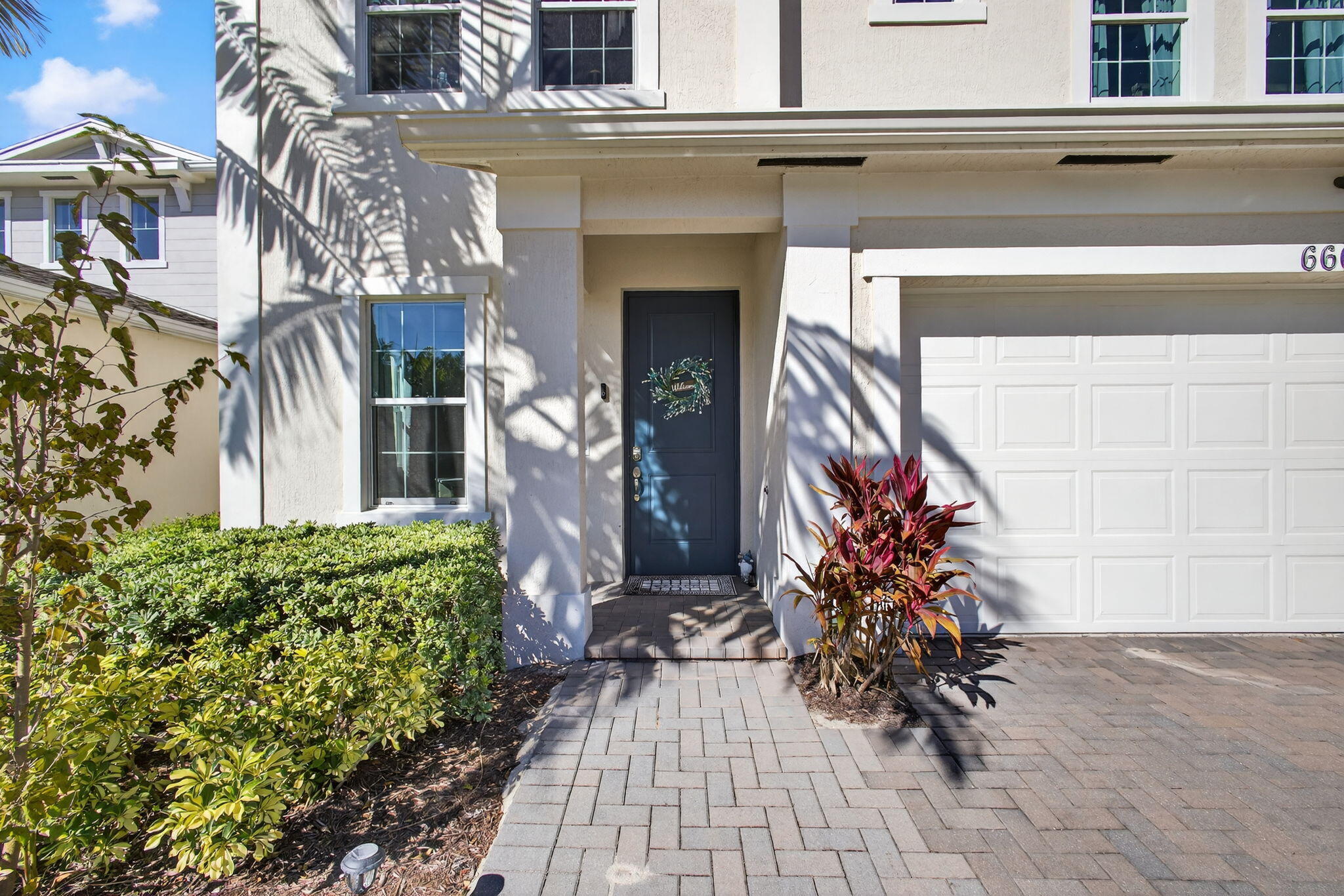 6607 Pointe Of Woods Drive