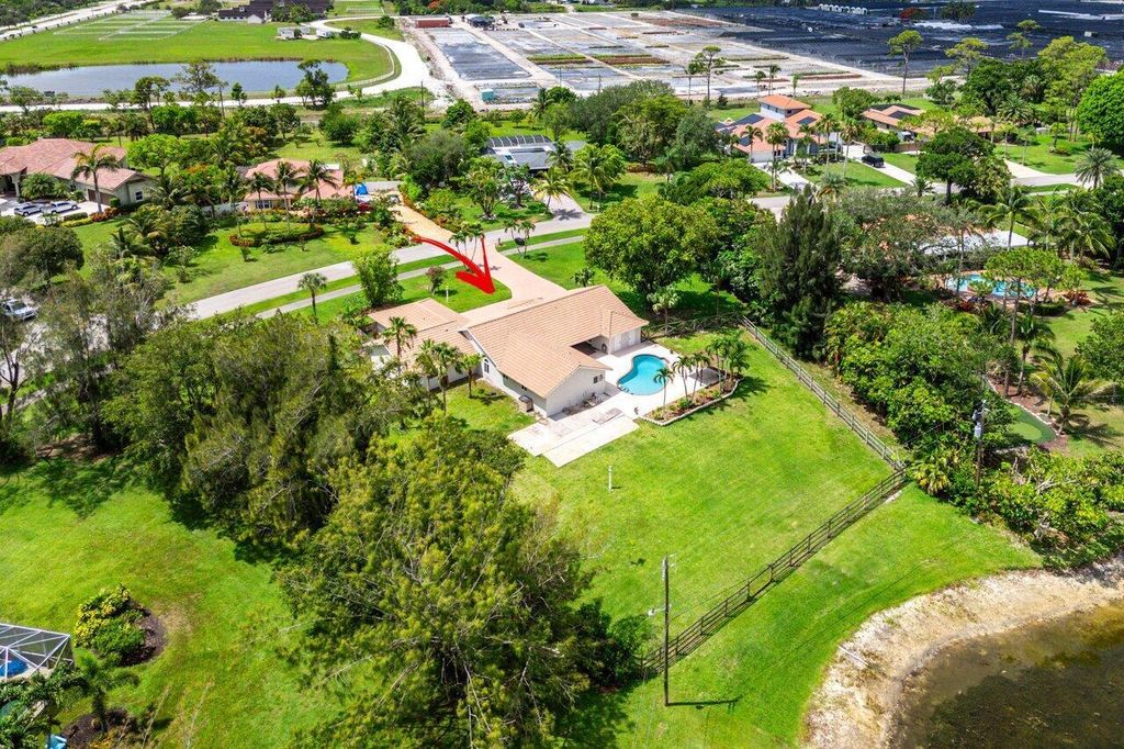 Photo of 9085 Talway Circle, Boynton Beach, FL 33472 (MLS # R11095257)