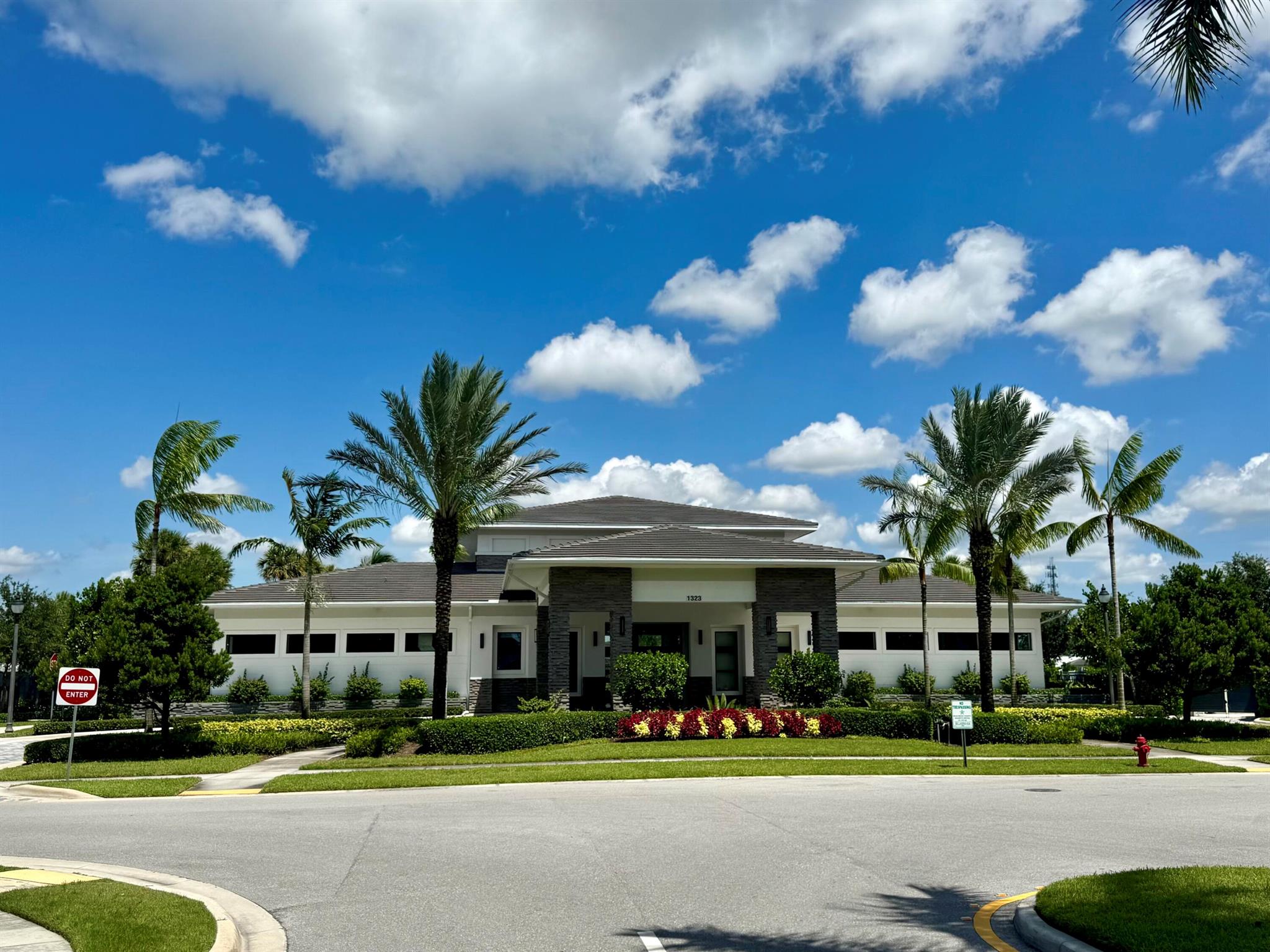 CRESTWOOD NORTH - Residential