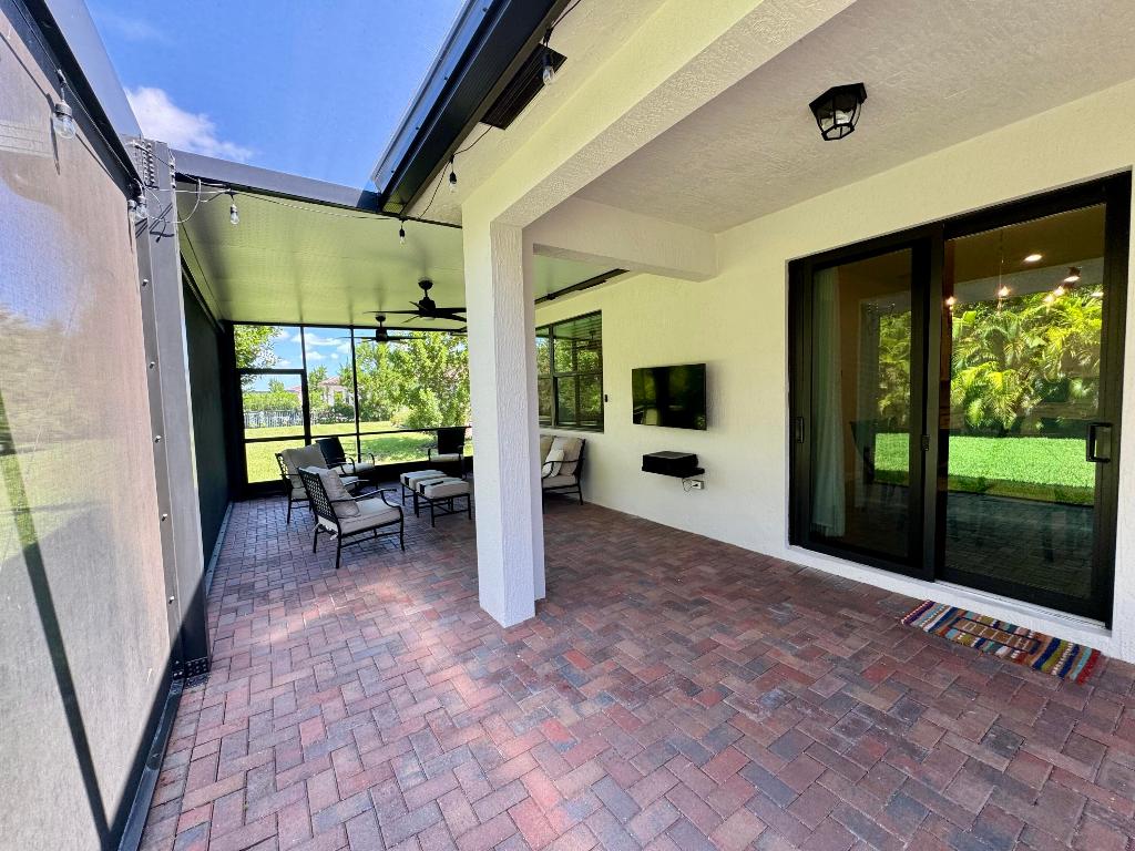 CRESTWOOD NORTH - Residential