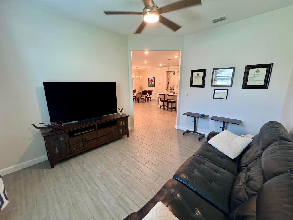 CRESTWOOD NORTH - Residential