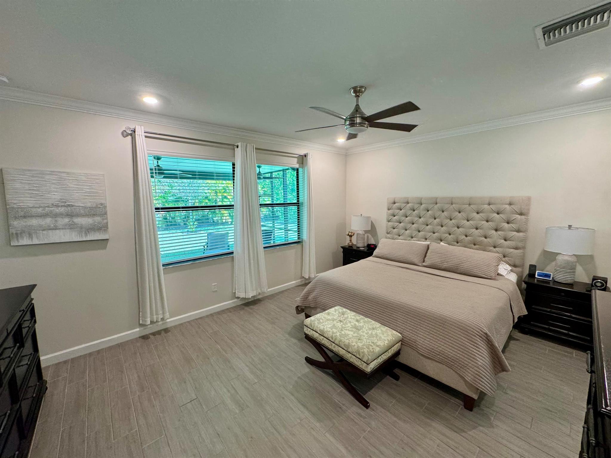 CRESTWOOD NORTH - Residential