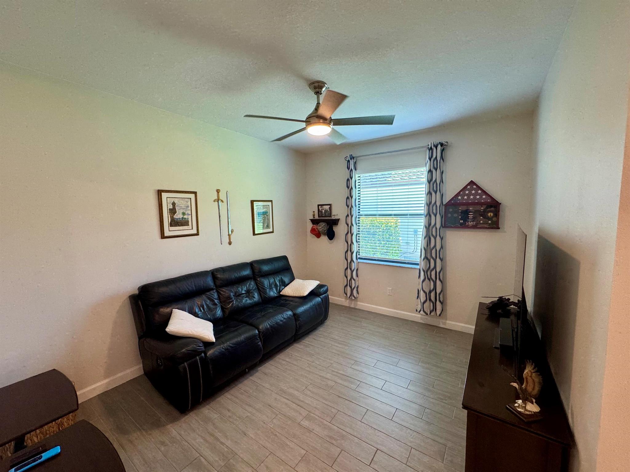 CRESTWOOD NORTH - Residential