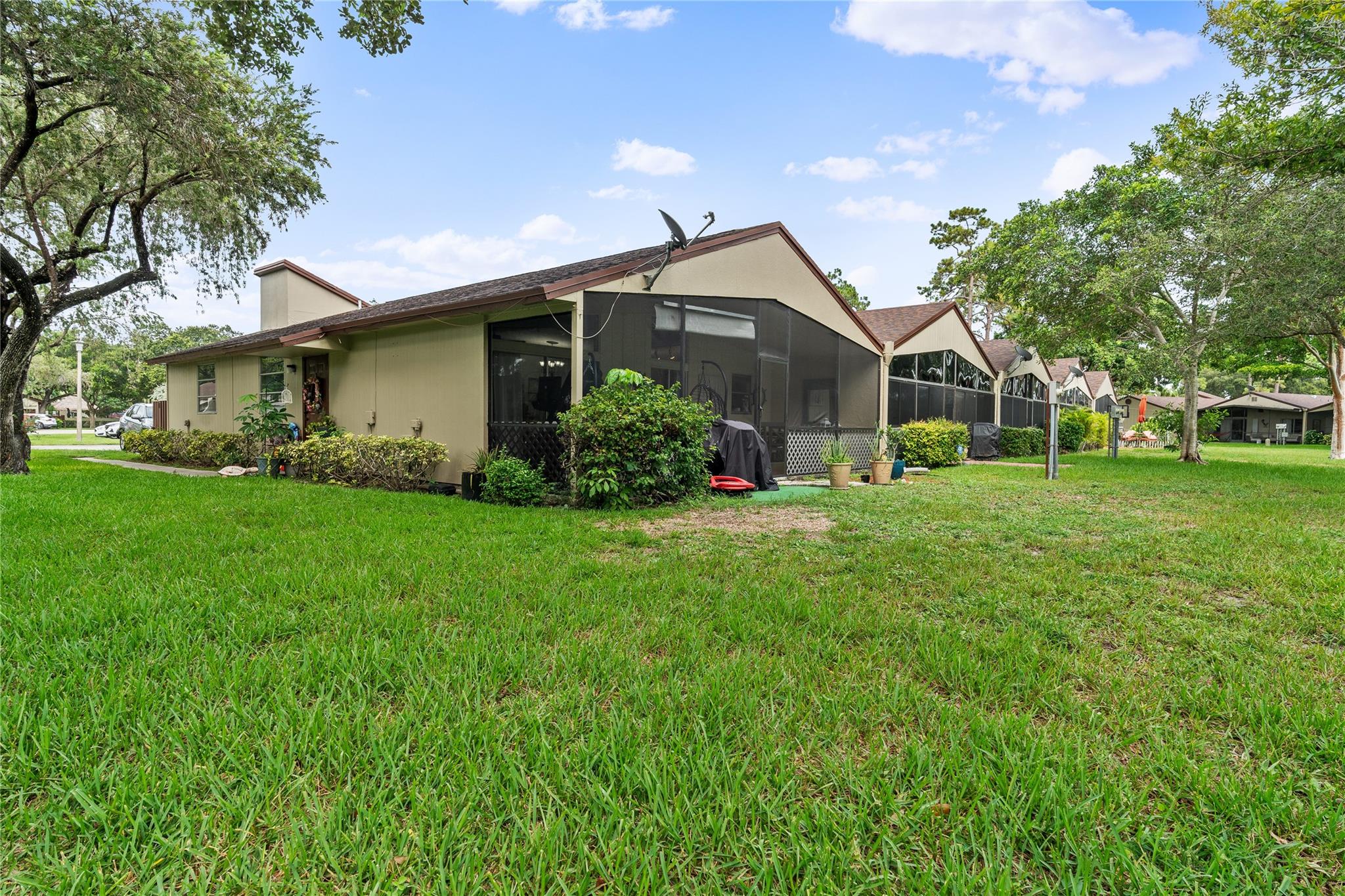22581 Vistawood Way