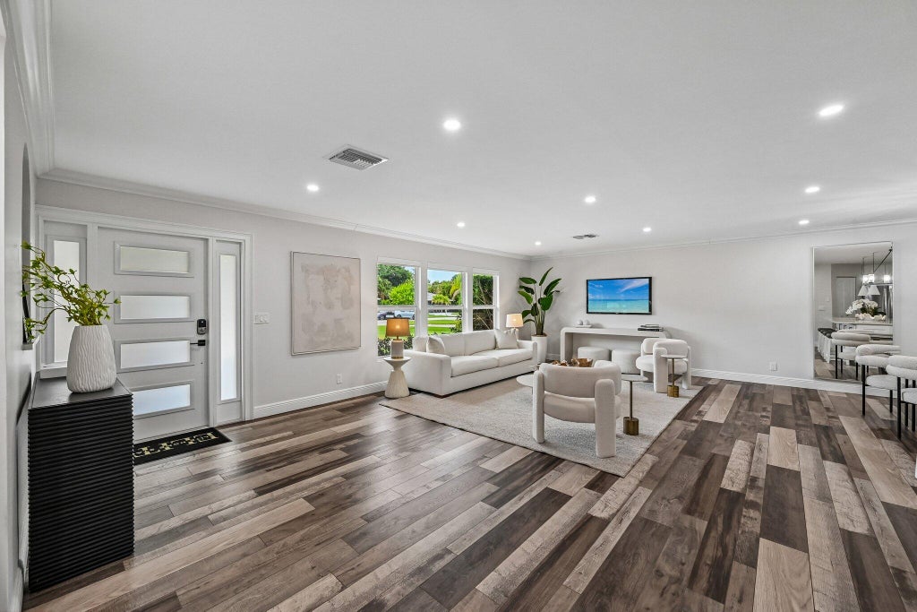 Photo of 2610 Sun Cove Lane, North Palm Beach, FL 33408 (MLS # B26073628)