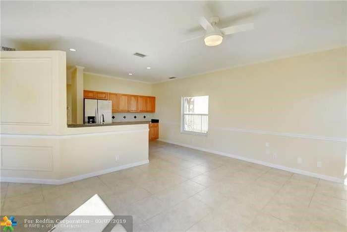 5874 NW 49th Ln, Coconut Creek, FL, 33073/$629,000 4 5874 NW 49th Ln
