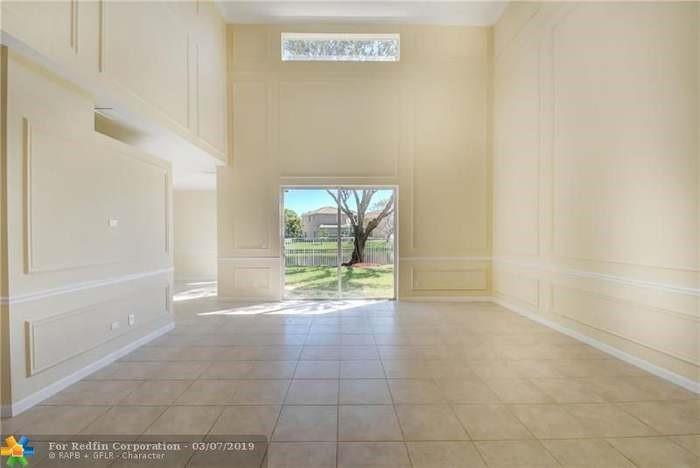 5874 NW 49th Ln, Coconut Creek, FL, 33073/$629,000 1 5874 NW 49th Ln