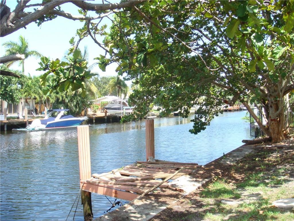 Lauder Gate Isles 28-17 B - Residential