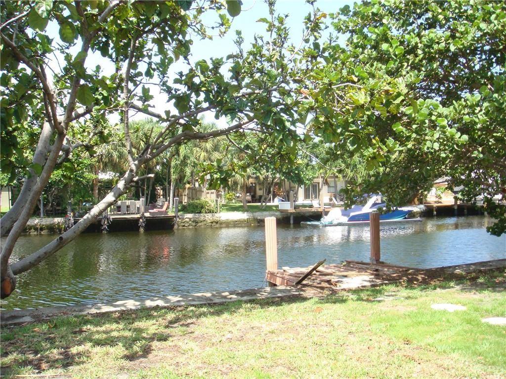 Lauder Gate Isles 28-17 B - Residential