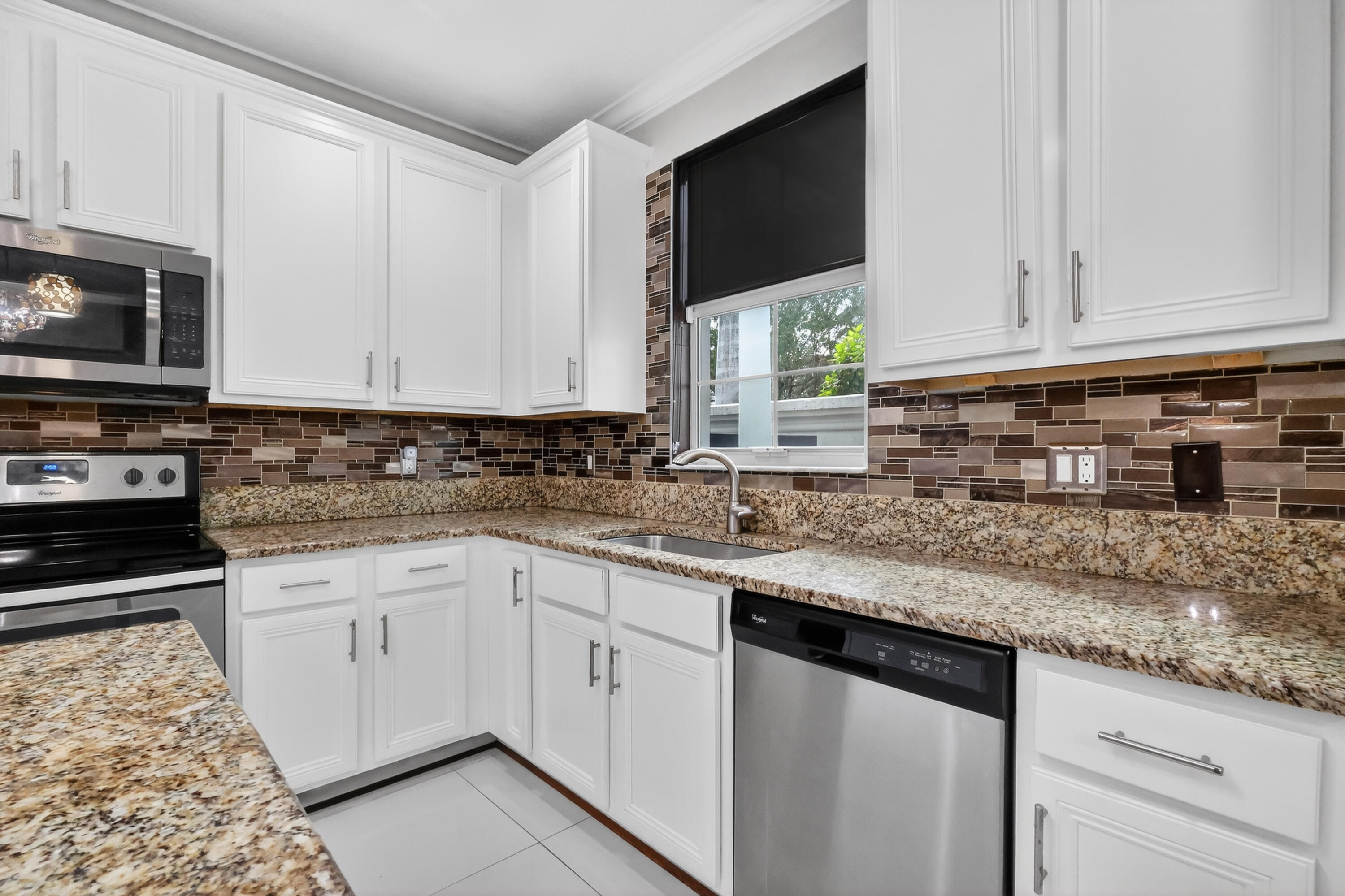3106 Waterside Circle