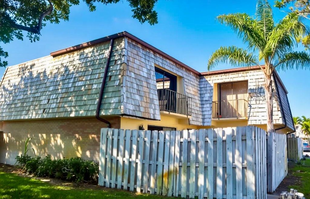 Photo of 194 Lake Arbor Dr #1, Palm Springs, FL 33461 (MLS # R11165540)