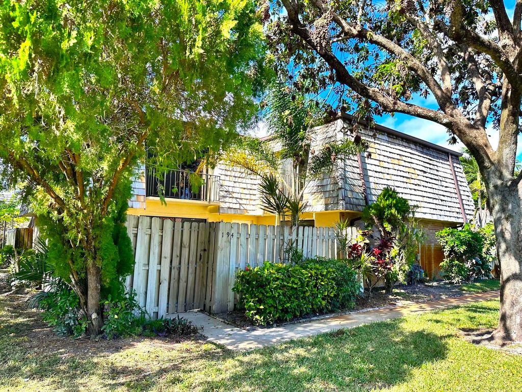 Photo of 194 Lake Arbor Dr #1, Lake Worth, FL 33461 (MLS # R11165540)