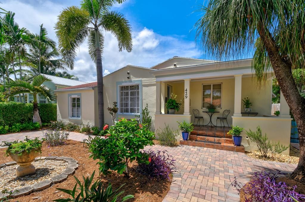 Photo of 429 28th Street, West Palm Beach, FL 33407 (MLS # R10731967)