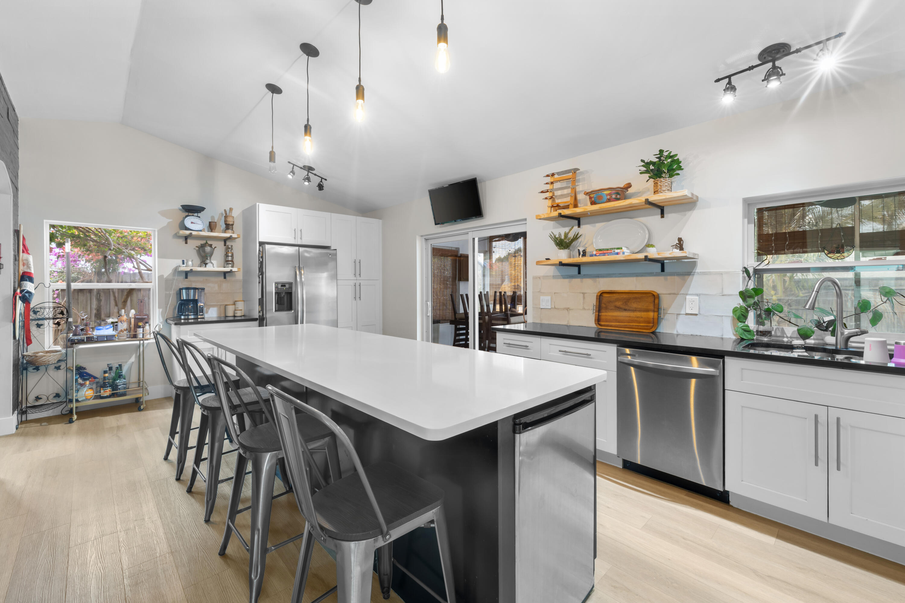 SKY LAKE 3 - Residential