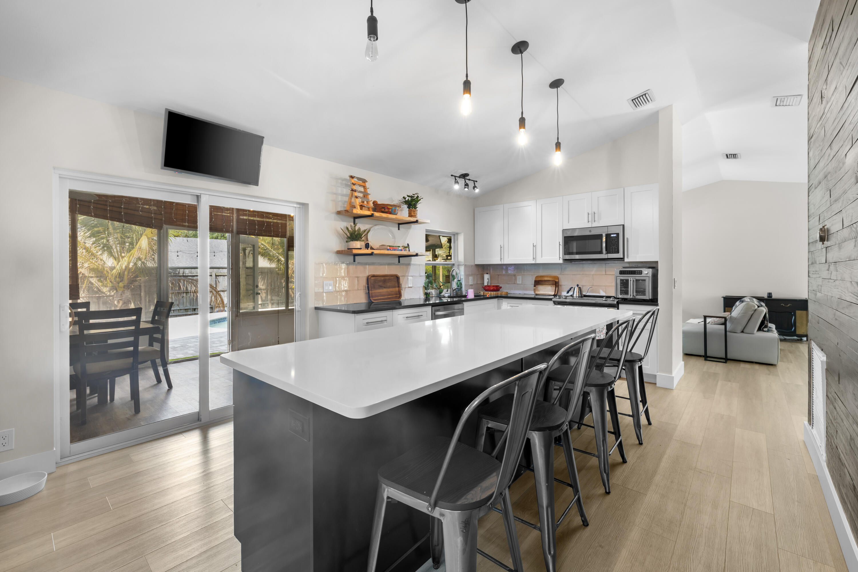 SKY LAKE 3 - Residential