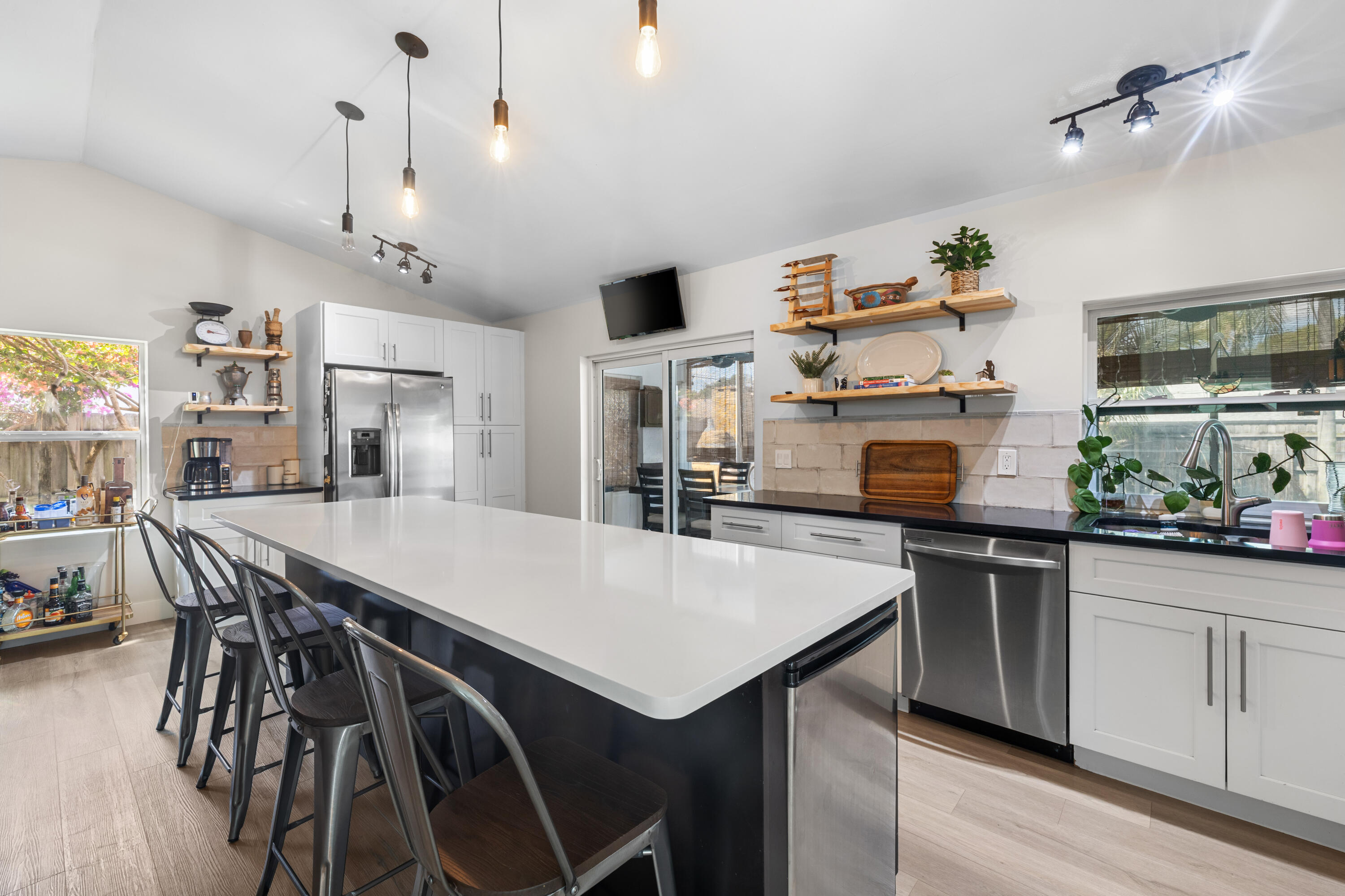 SKY LAKE 3 - Residential