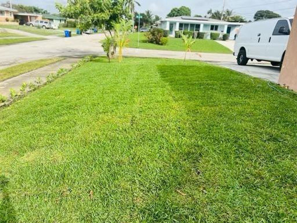 Photo of 2844 SW 3rd Court, Fort Lauderdale, FL 33312 (MLS # F10539572)