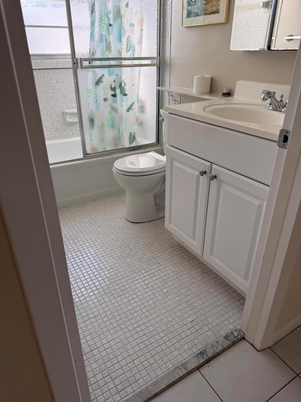 CENTURY VILLAGE - Residential Lease