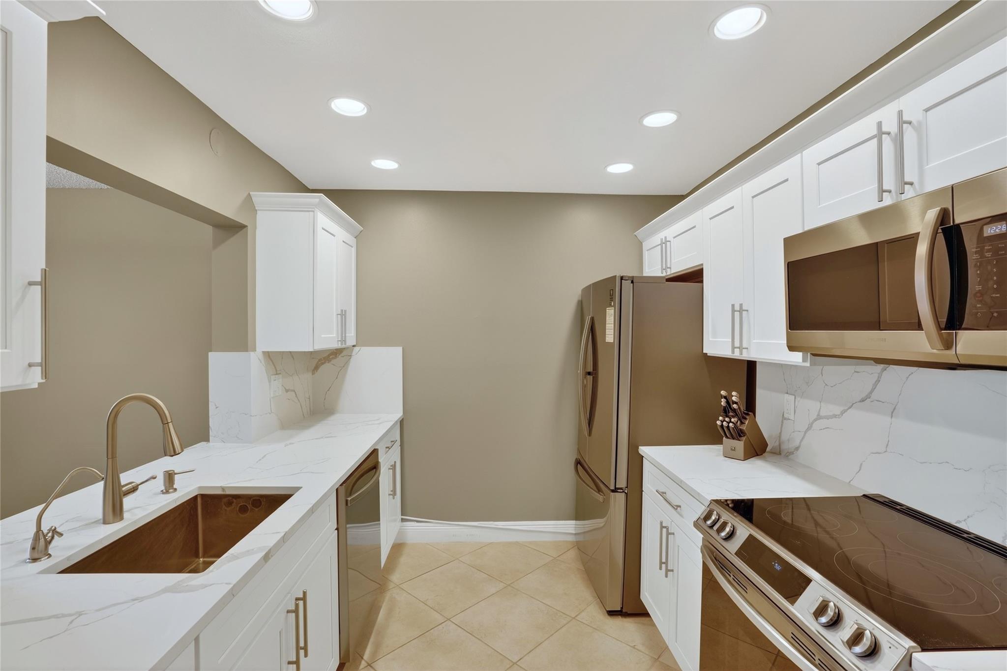 WILTON PINES TOWNHOUSES - Residential