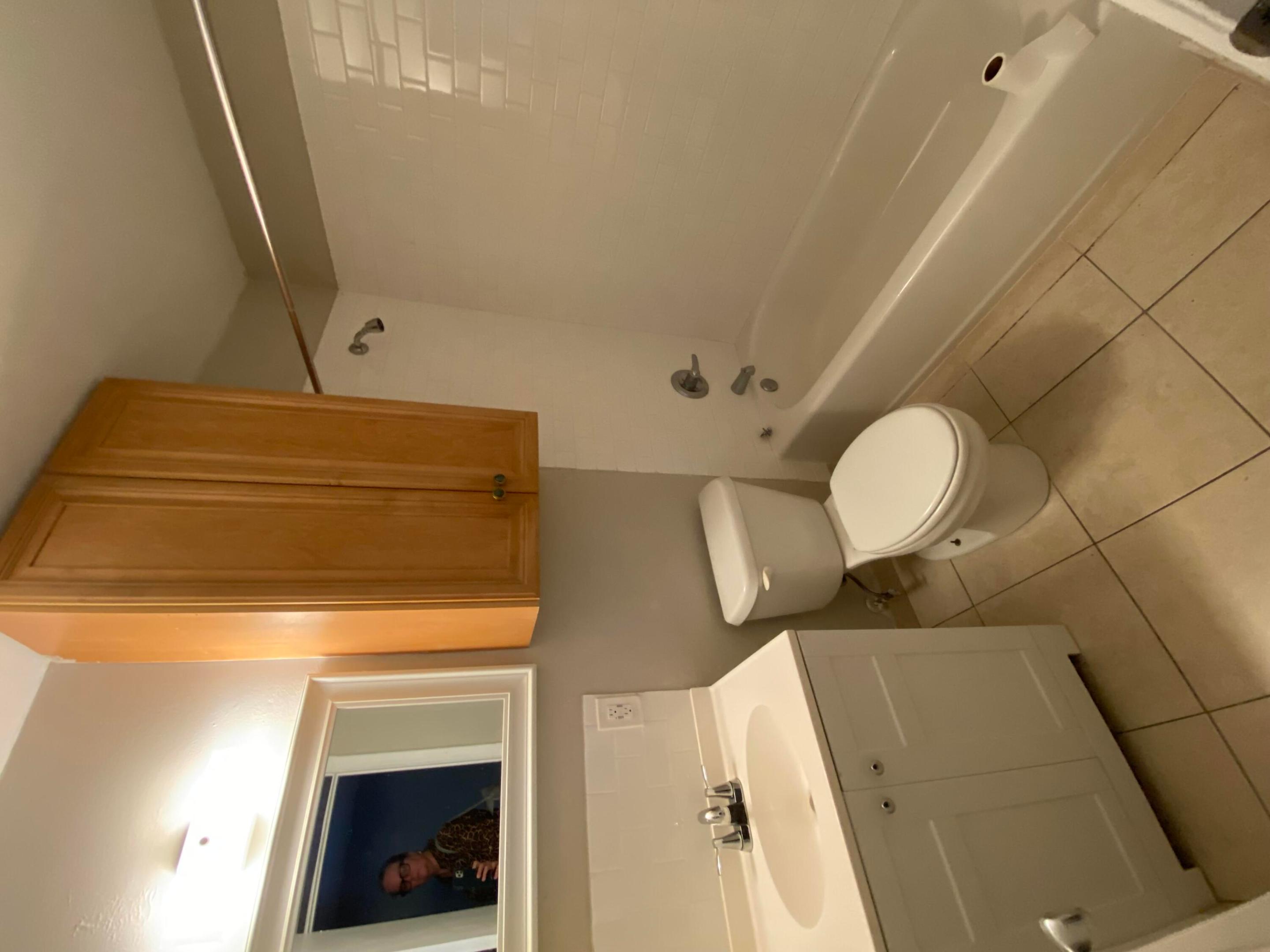 VILLAGE PARK AT OAKLAND CONDO - Residential Lease