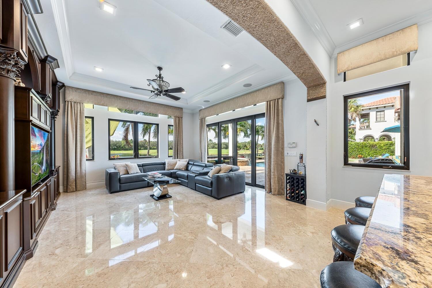 Parkland Golf & Country C - Residential