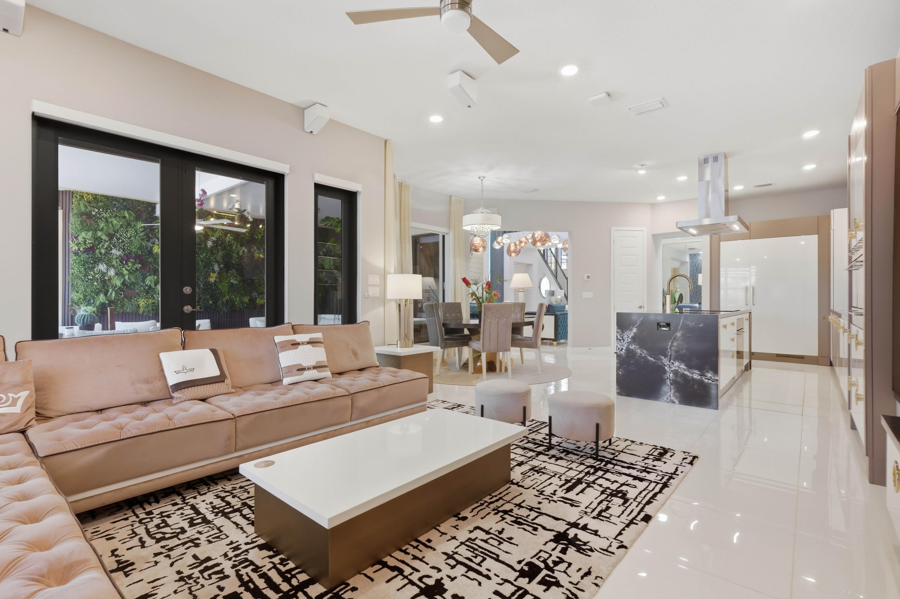 DEBUYS REPLAT NO 1 - Residential
