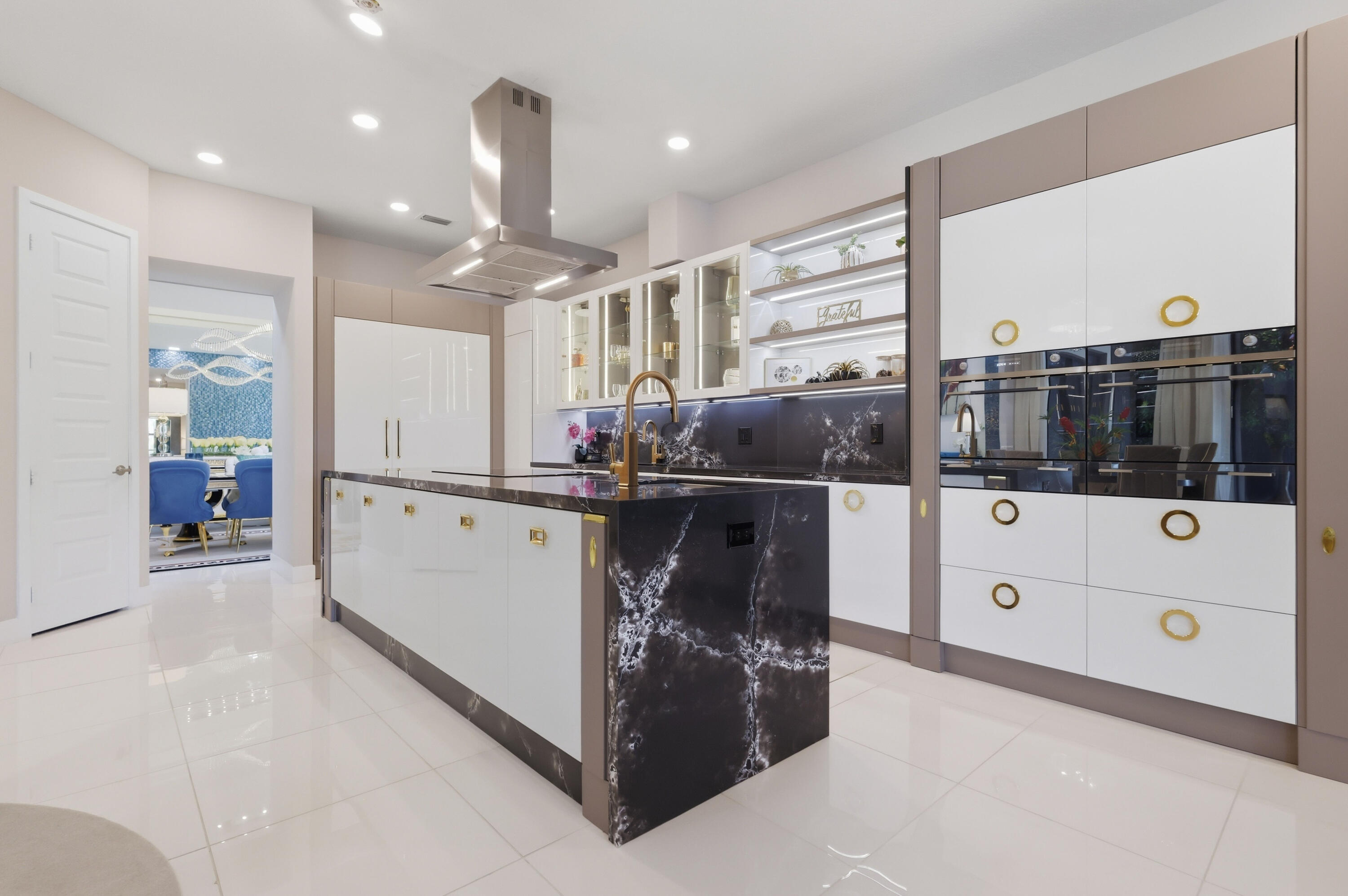 DEBUYS REPLAT NO 1 - Residential