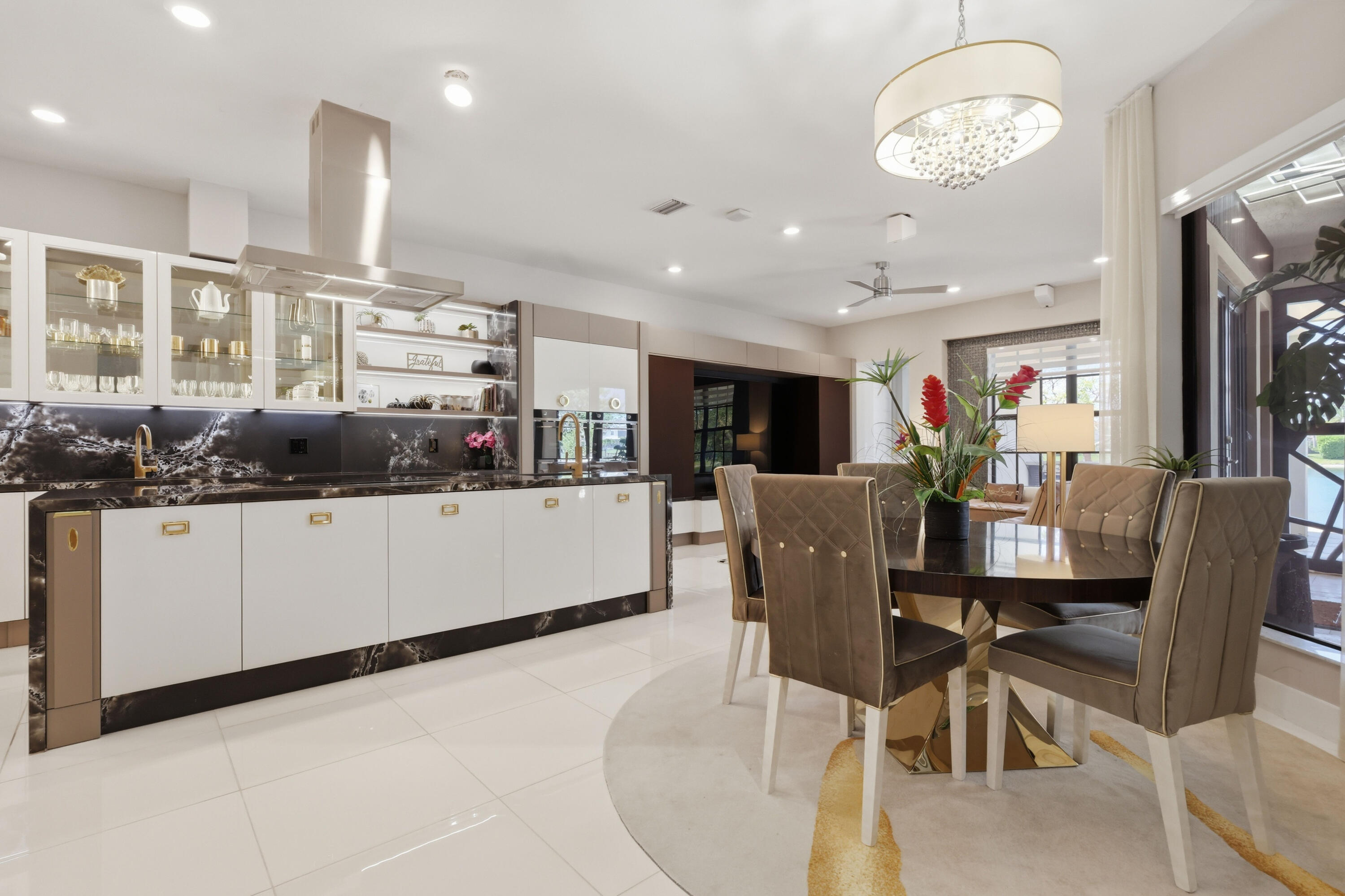 DEBUYS REPLAT NO 1 - Residential