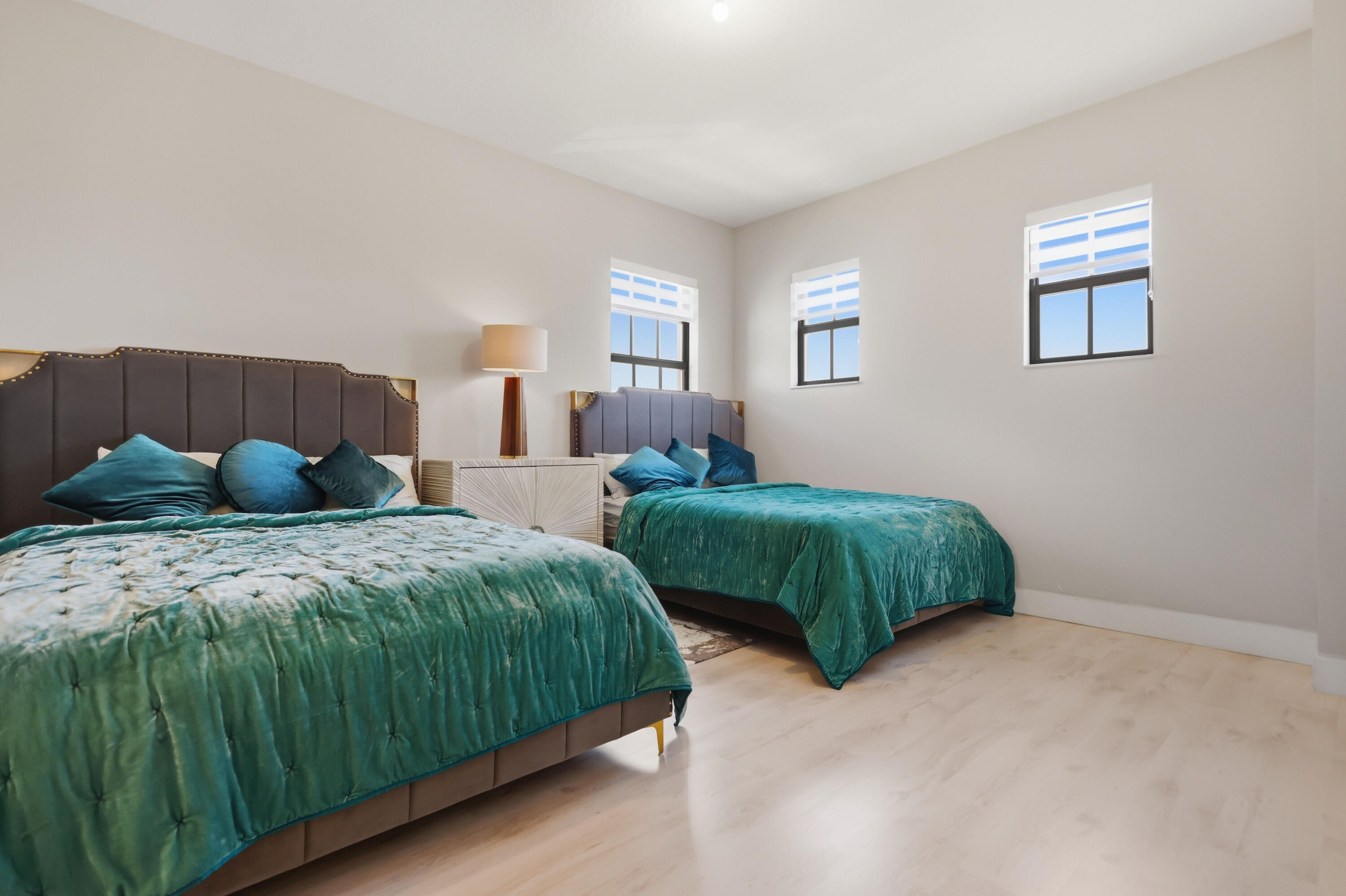 DEBUYS REPLAT NO 1 - Residential