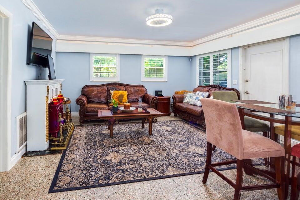 BOWERS PARK - Residential Lease