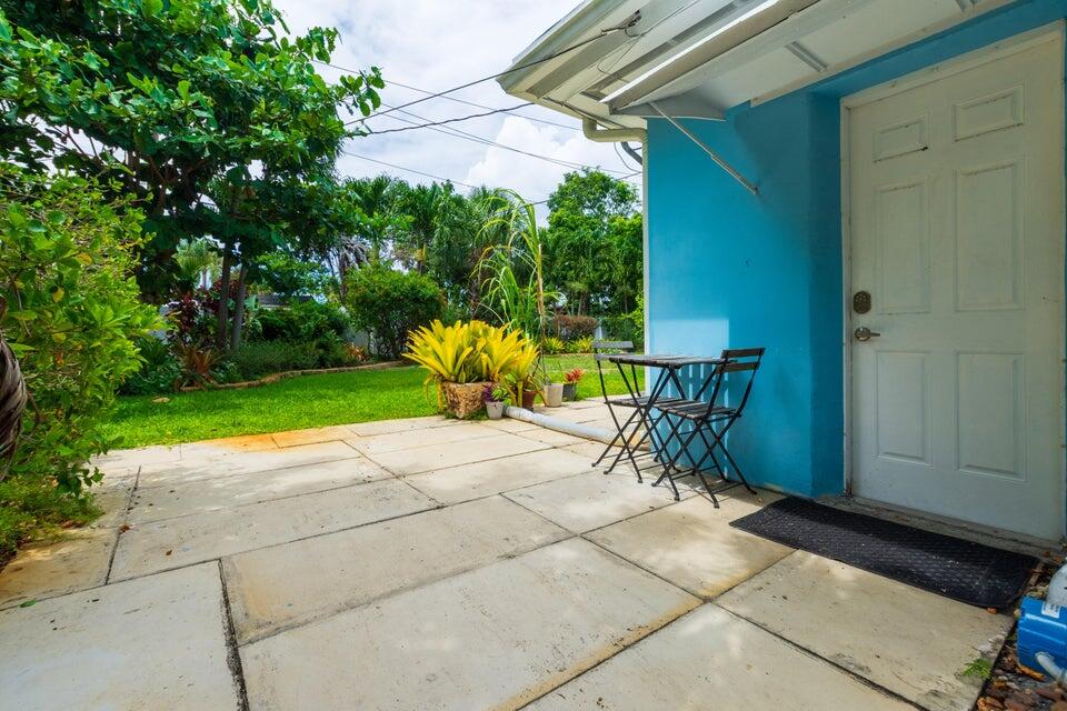 BOWERS PARK - Residential Lease