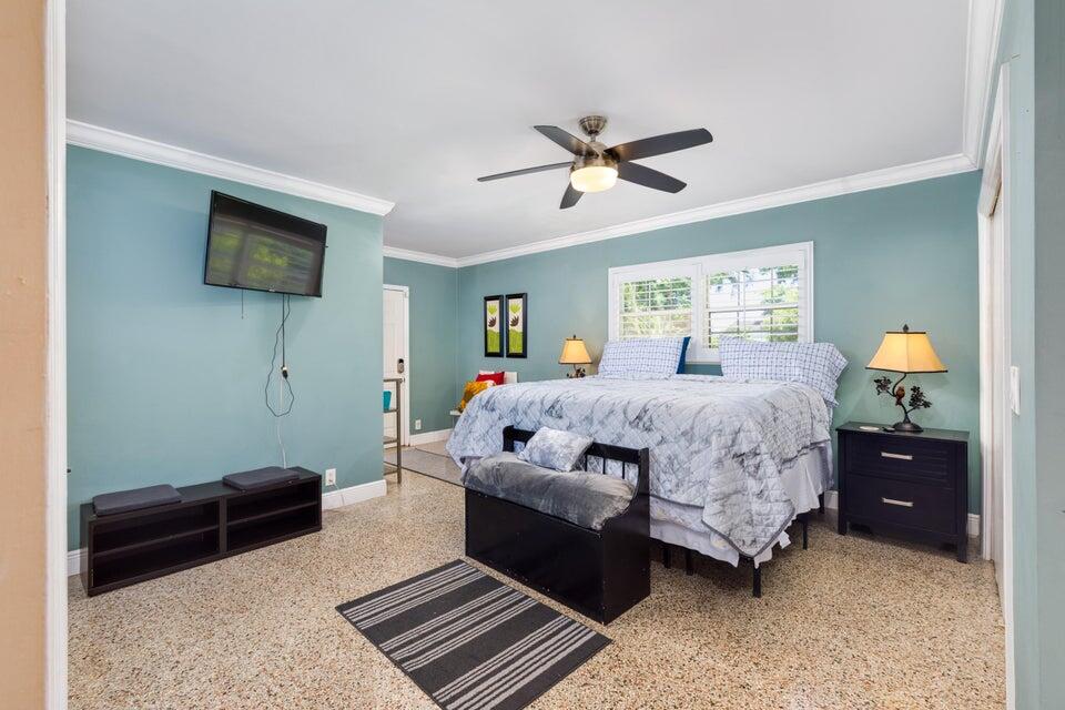 BOWERS PARK - Residential Lease