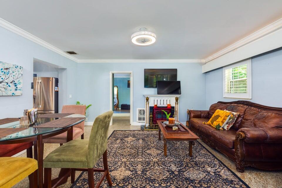 BOWERS PARK - Residential Lease