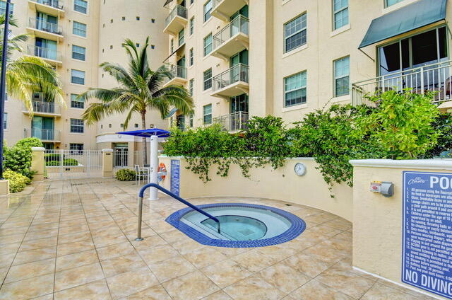 610 CLEMATIS Street 831, West Palm Beach, FL, 33401/$450,000 4 610 CLEMATIS Street 831