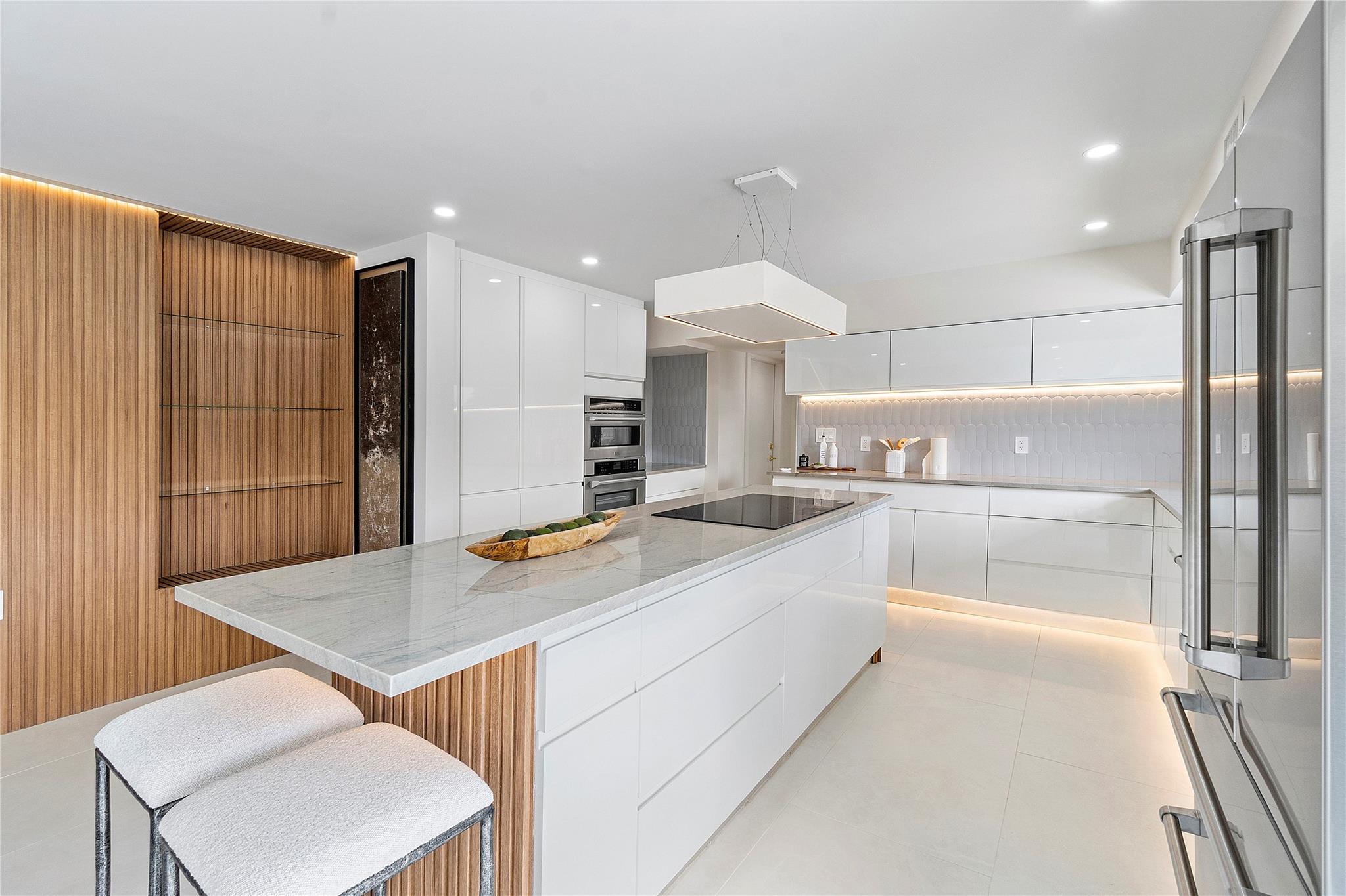 Country Club Isles 42-40 - Residential