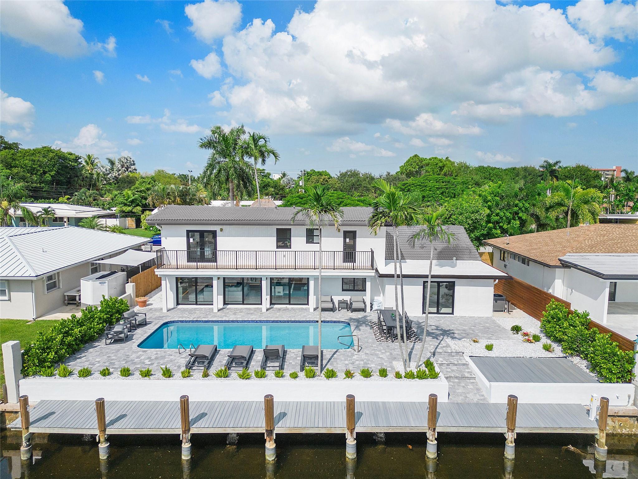 Country Club Isles 42-40 - Residential