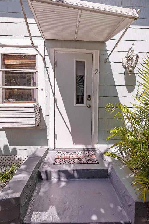 LAKE WORTH - Residential Lease