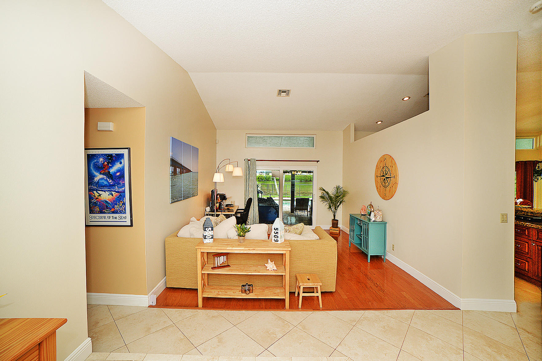 ISLAND LAKES - Residential