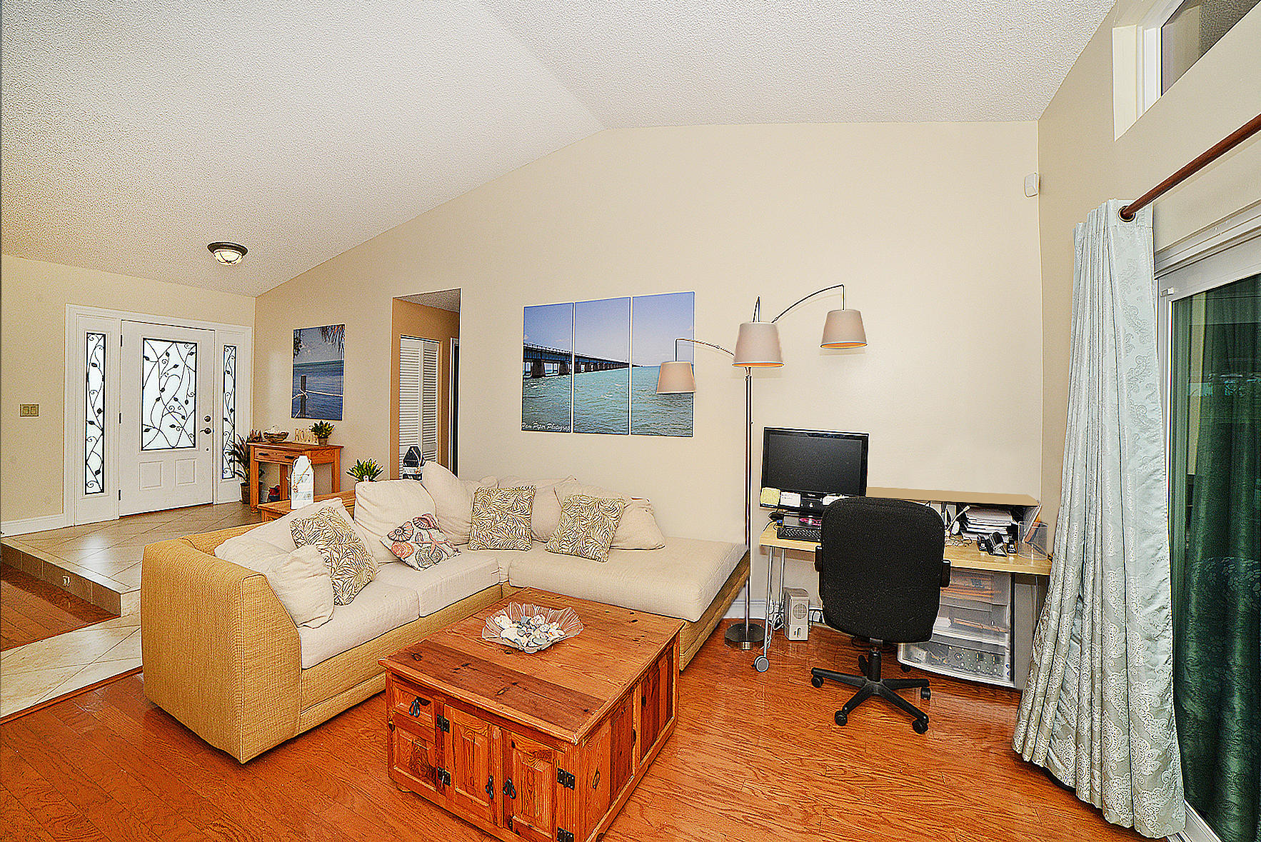 ISLAND LAKES - Residential