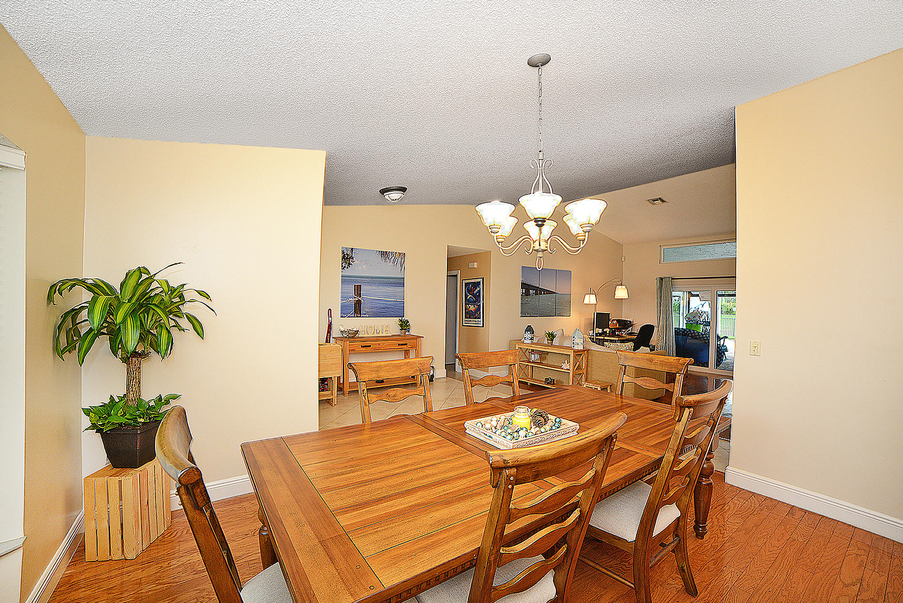 ISLAND LAKES - Residential