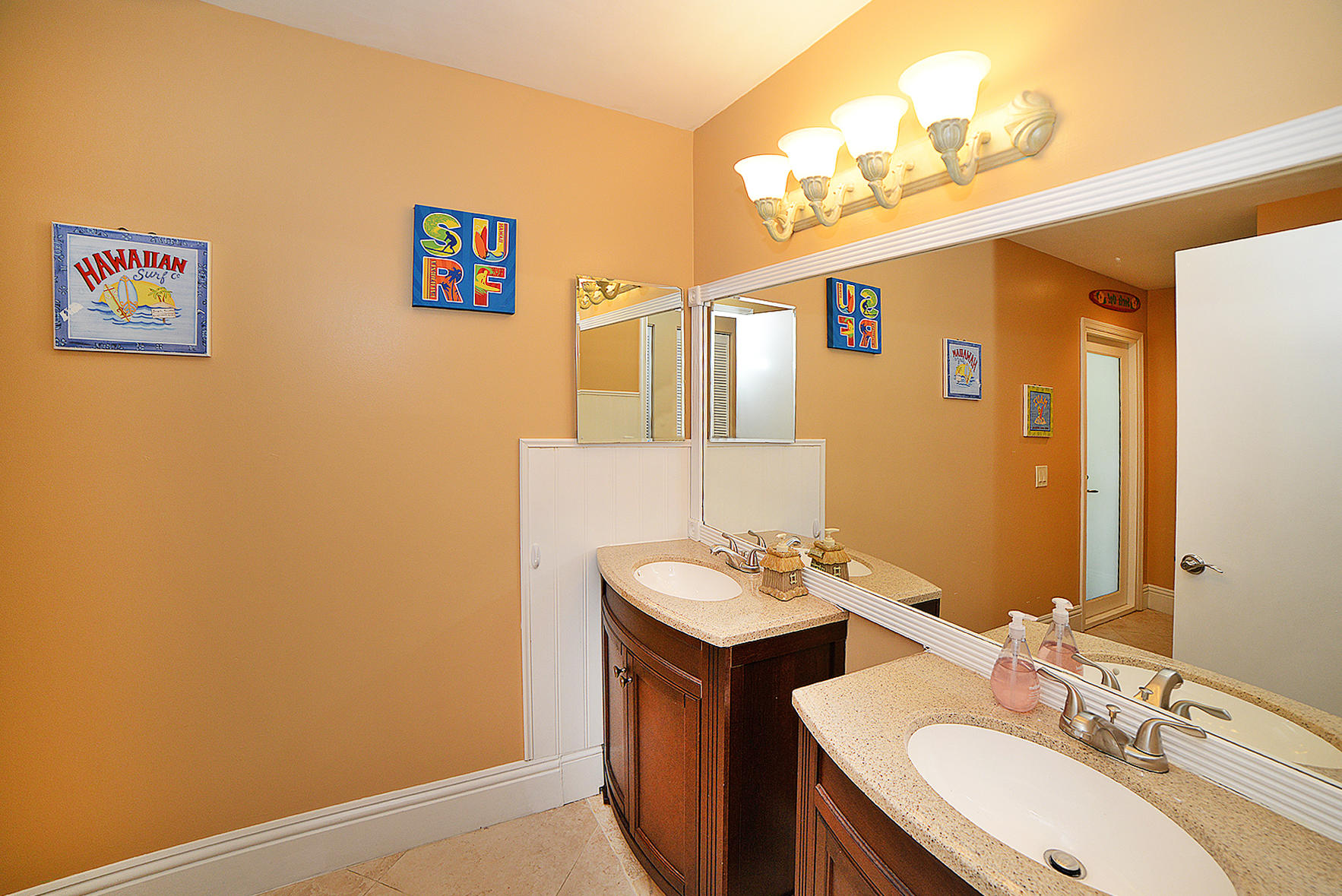 ISLAND LAKES - Residential