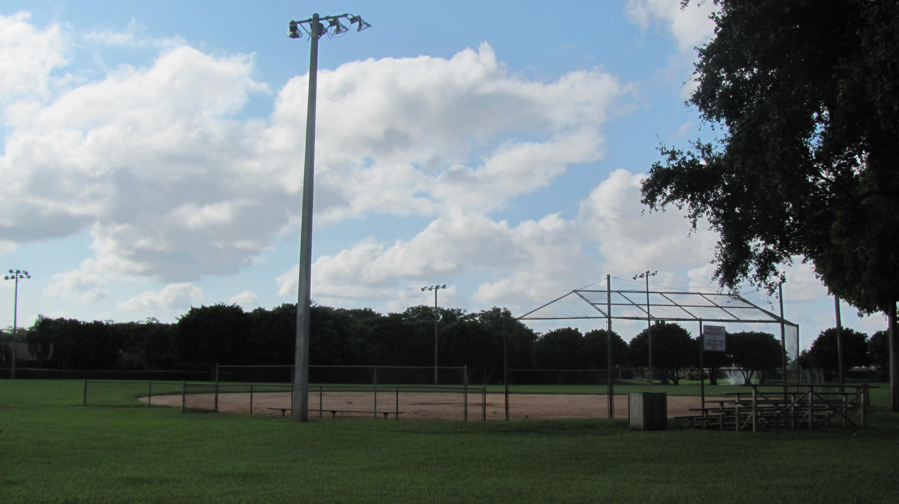 ISLAND LAKES - Residential